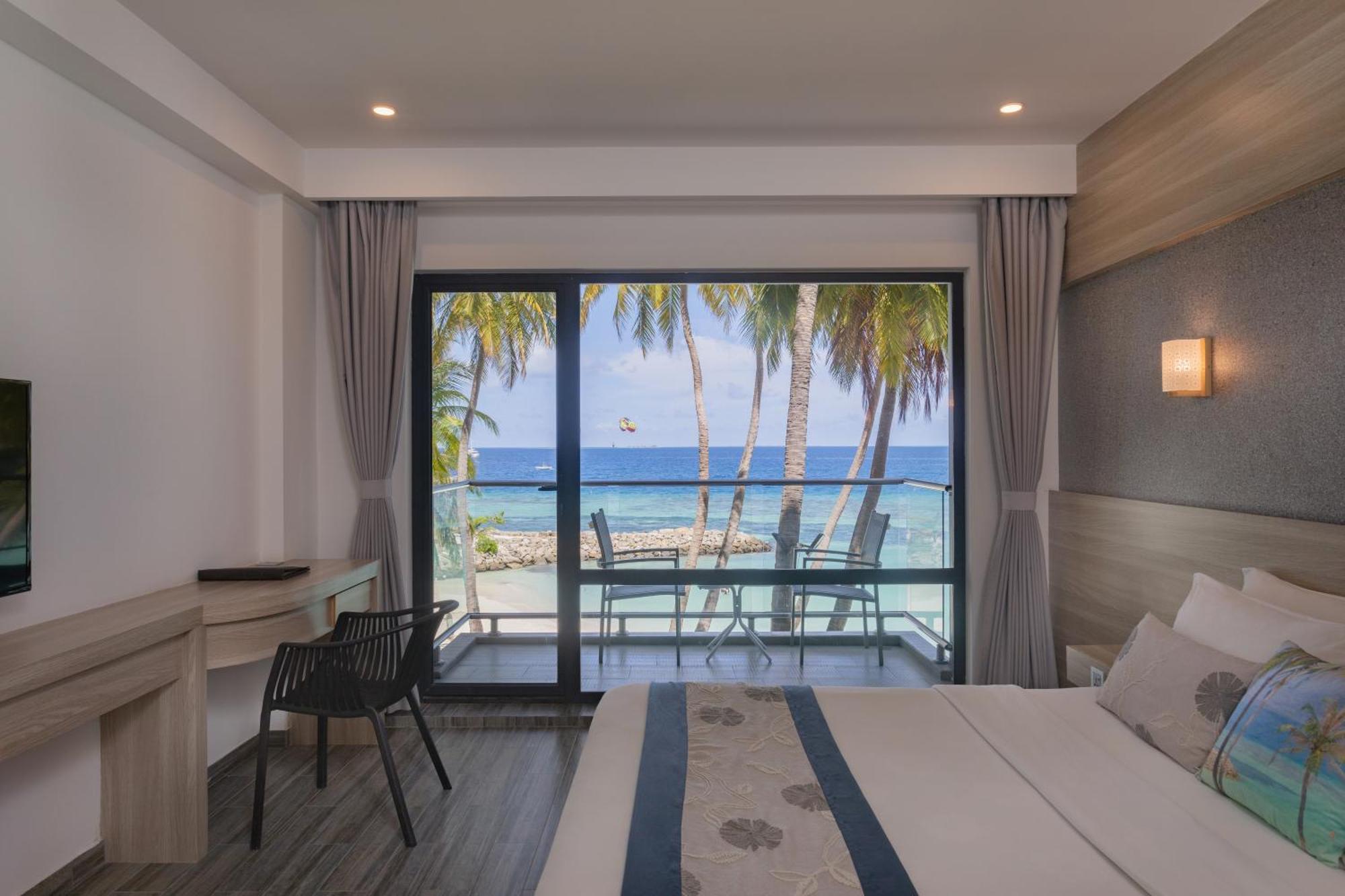 Kaani Grand Seaview Hotel Maafushi Ngoại thất bức ảnh