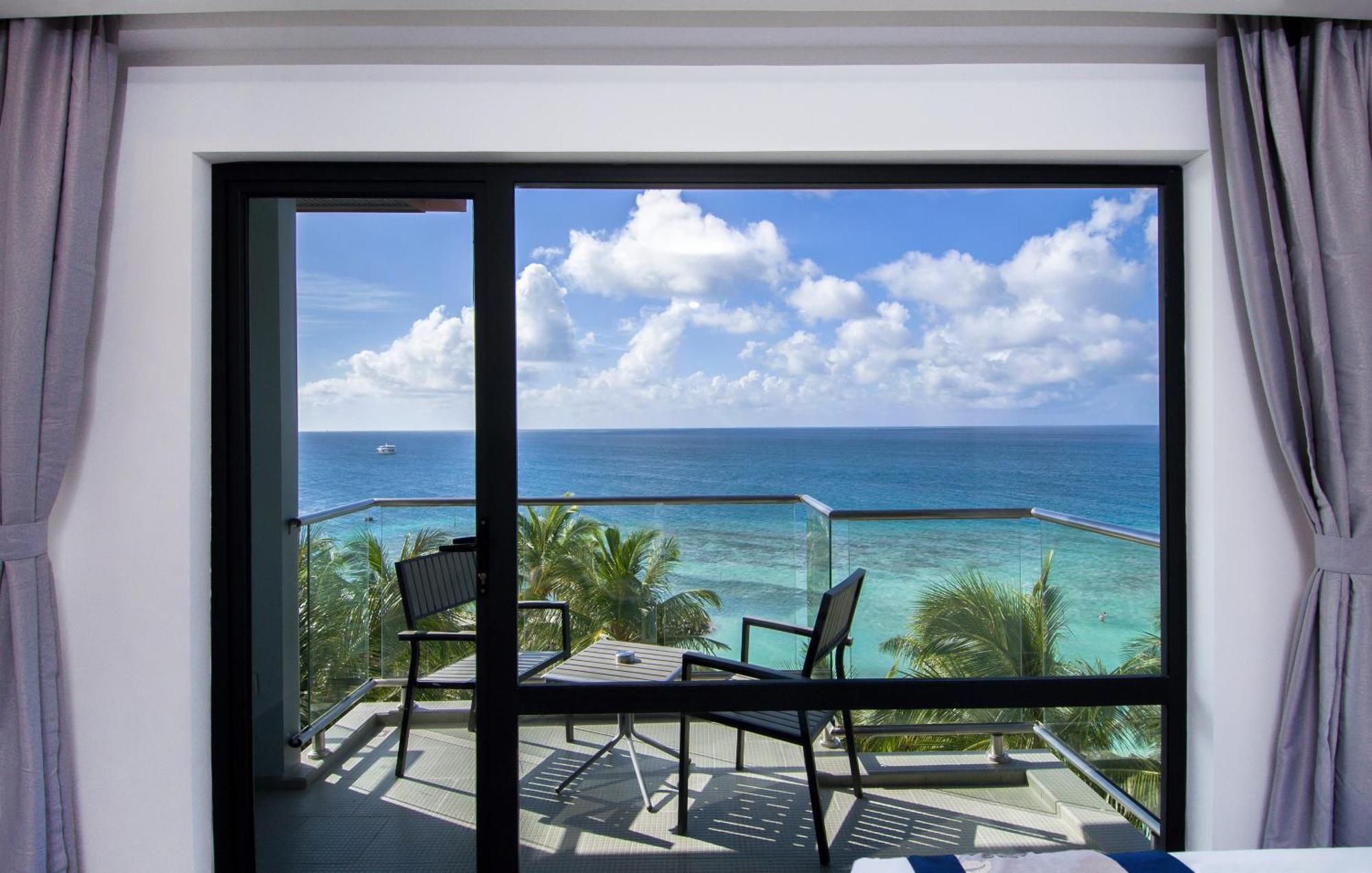 Kaani Grand Seaview Hotel Maafushi Ngoại thất bức ảnh